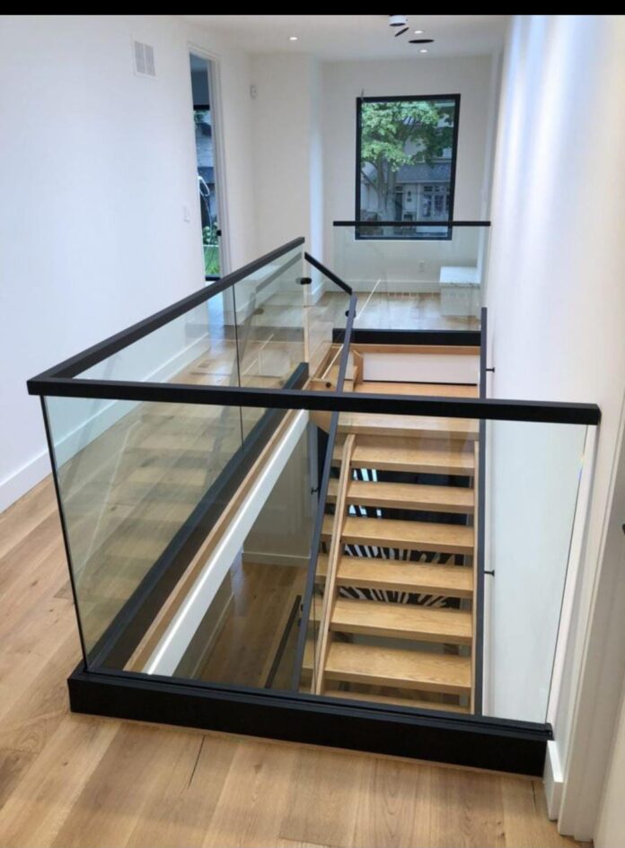 glass stair railing